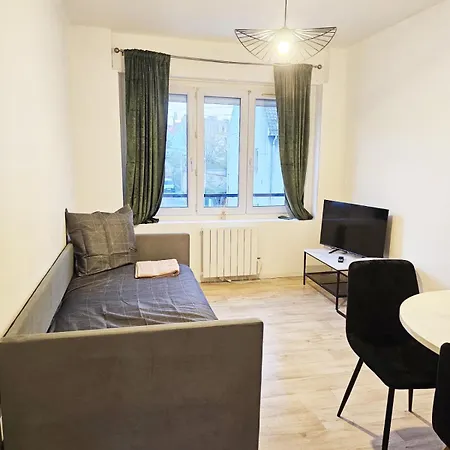 55 M2 Refait A Neuf A 300 M De La Et Du Centre Apartment *